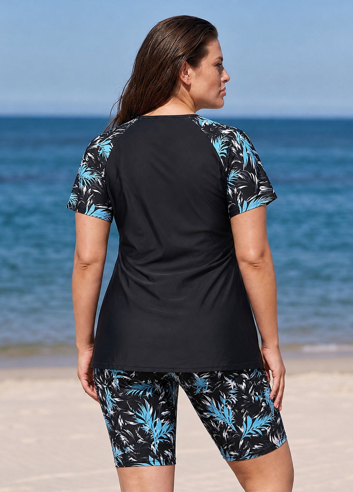 Black Leaf Scoop Neck UPF50+ Short Sleeves Vintage Curvy Swimsuit Two Piece Tankini Set