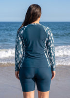 Curvy Teal Sailboat Print Scoop Neck UPF50+ Long Sleeves Modest Zipper Swimsuit Tankini Top