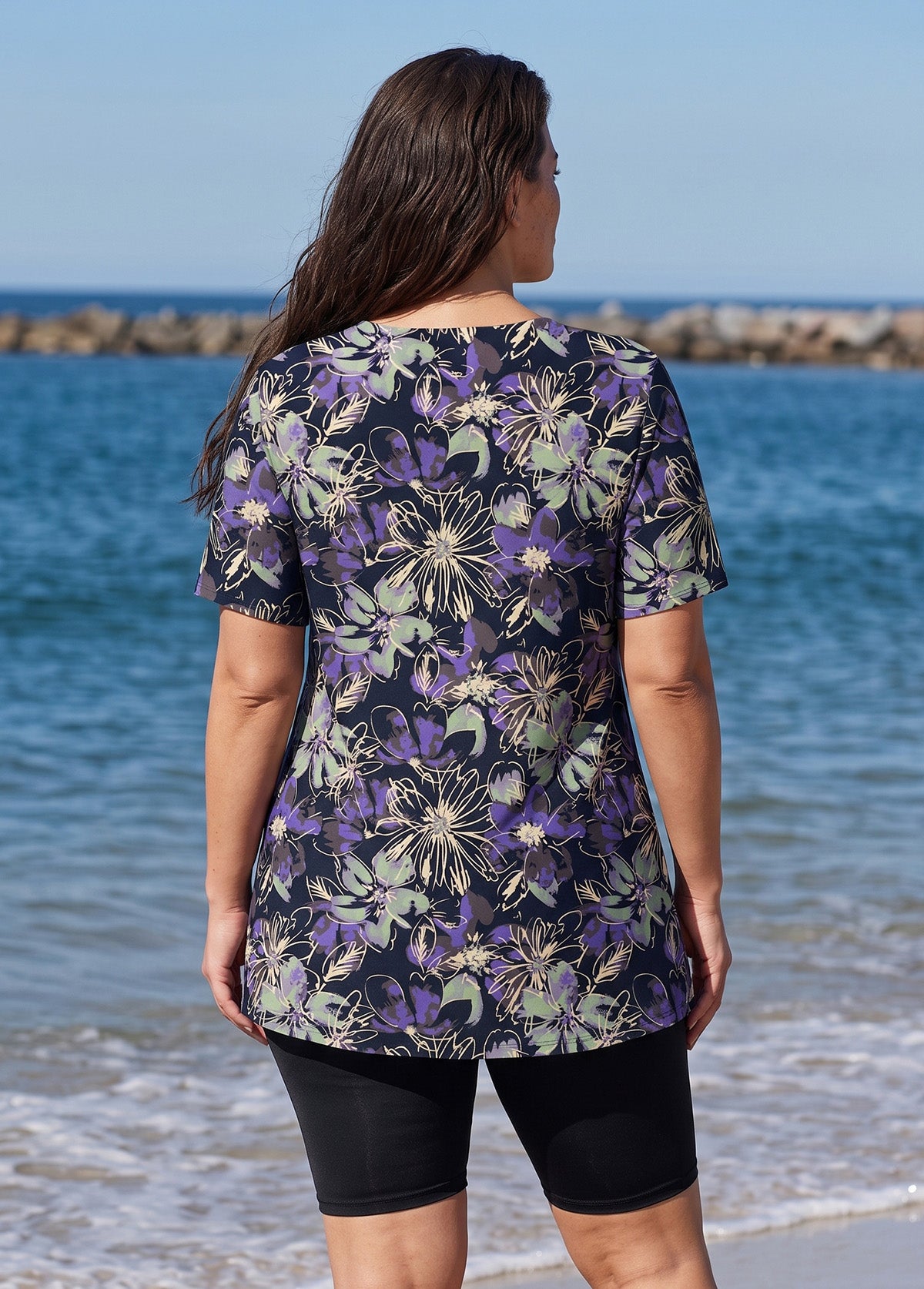 Black Floral Print V Neck UPF50+ Short Sleeve Vintage Curvy Women's Swimsuit Tankini Top